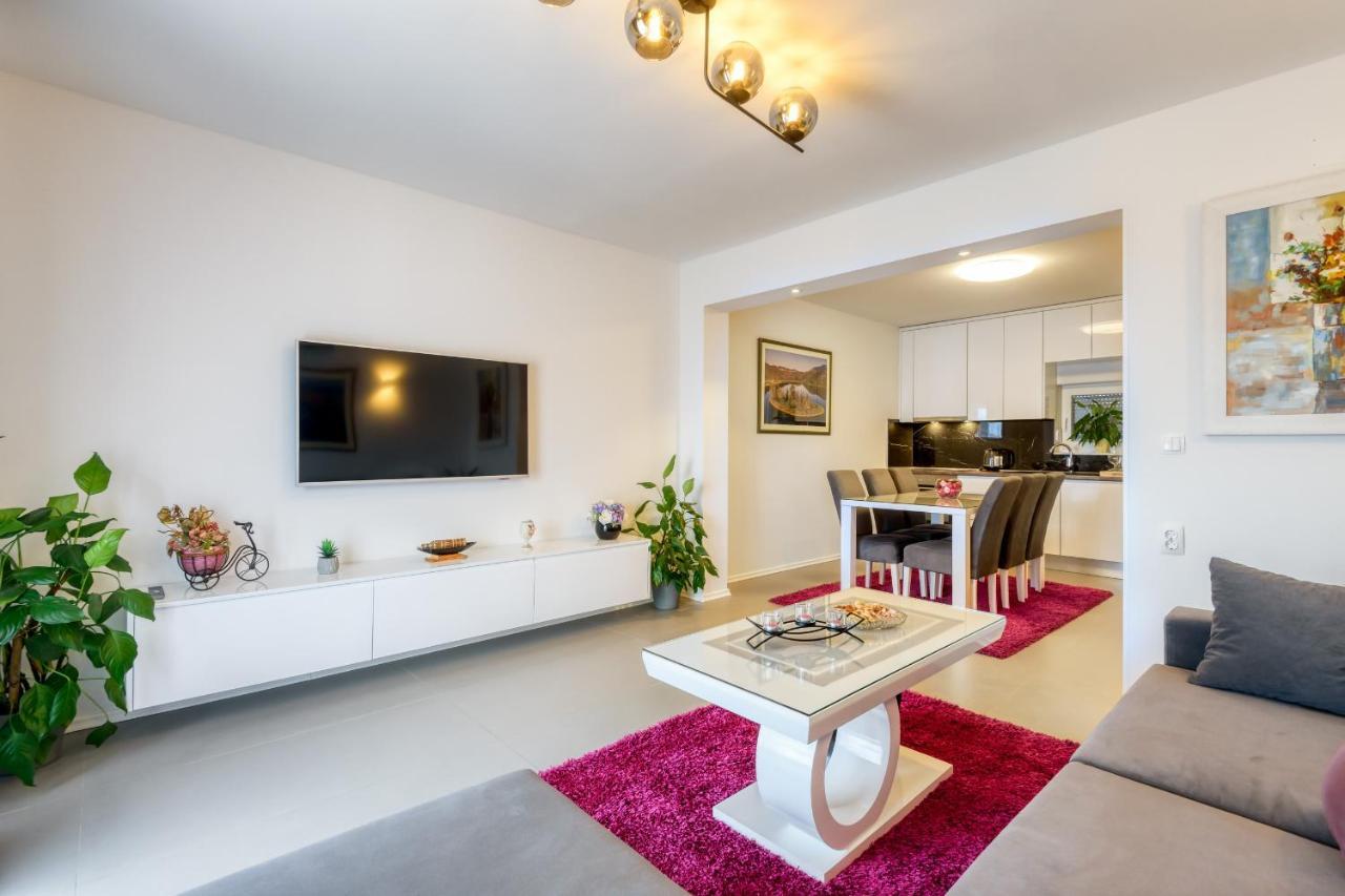 Apartment Sea Bass Neretva Ploce  Bagian luar foto